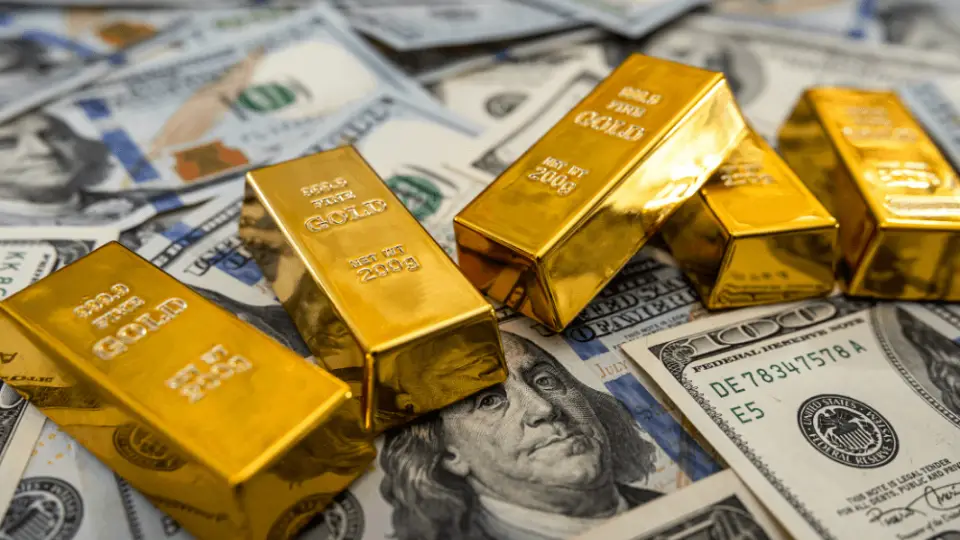Gold prices inch higher as dollar softens set for weekly loss 1